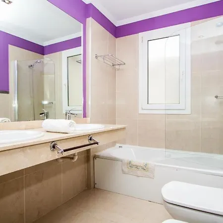 Villa Playa Blanca Sleeps 8 Pool Air Con T400282 *